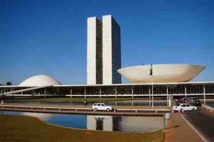 Investiga Policía Federal de Brasil posible atentado terrorista en Plaza de los Tres Poderes