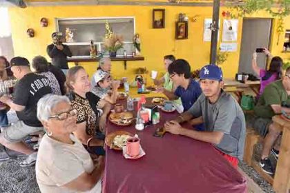 Hermosillenses abarrotan Ruta Gastronómica de San Pedro en Semana Santa